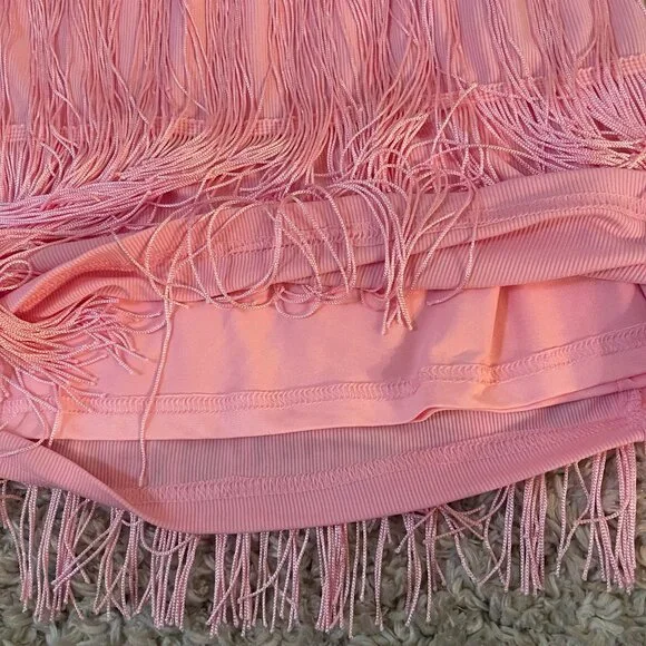💖 Barbiecore fringe skirt moment 💖 - Picture 7 of 8